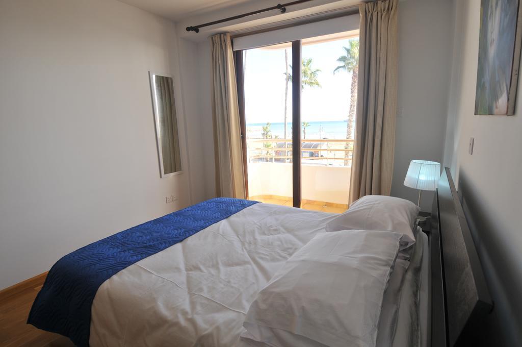 Ithaki Phinikoudes Apartment No. 102 Larnaca Bilik gambar